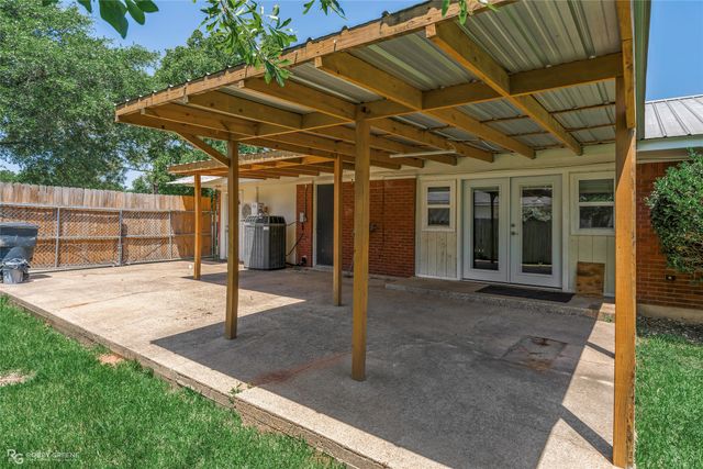 2110 Belle Grove Drive, Bossier City, LA 71111