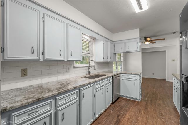 2110 Belle Grove Drive, Bossier City, LA 71111