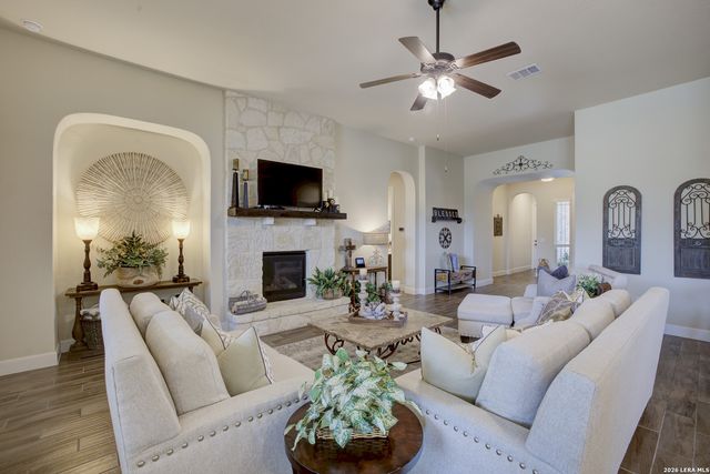 1180 NUTMEG TRL, New Braunfels, TX 78132