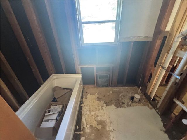 1679 Oak NE Lane, Atlanta, GA 30329