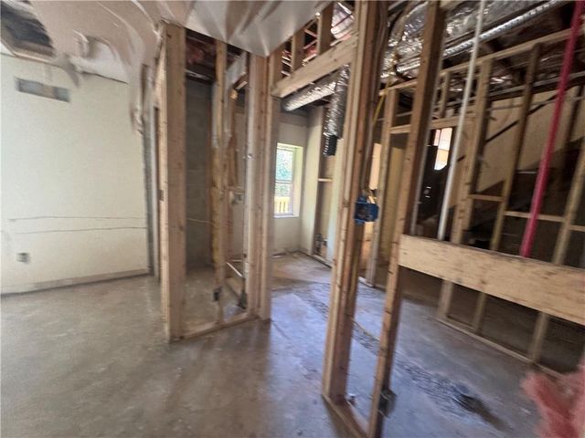 1679 Oak NE Lane, Atlanta, GA 30329