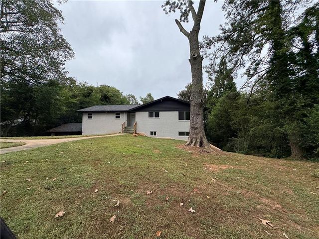 1679 Oak NE Lane, Atlanta, GA 30329