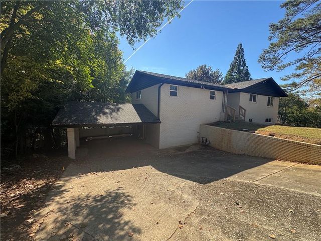 1679 Oak NE Lane, Atlanta, GA 30329