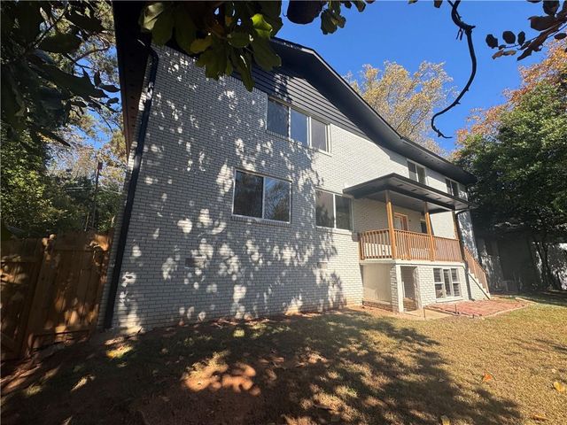 1679 Oak NE Lane, Atlanta, GA 30329