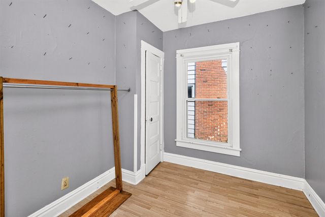 206 E 16th Street, Des Moines, IA 50316