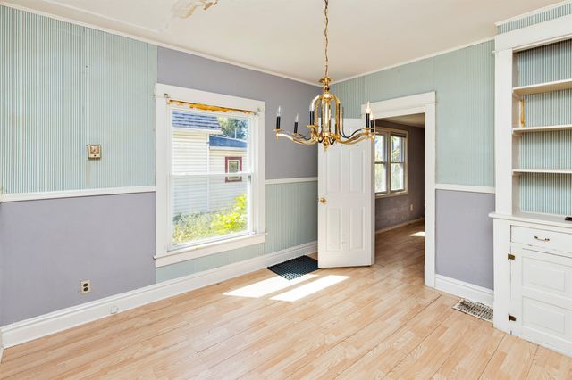 206 E 16th Street, Des Moines, IA 50316