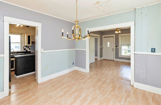 206 E 16th Street, Des Moines, IA 50316