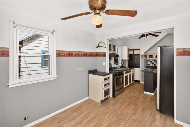 206 E 16th Street, Des Moines, IA 50316