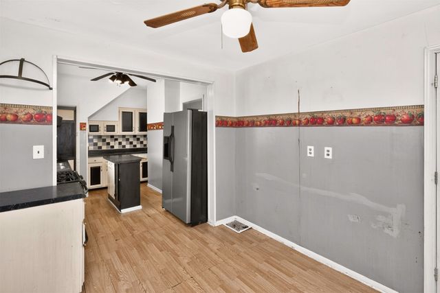 206 E 16th Street, Des Moines, IA 50316