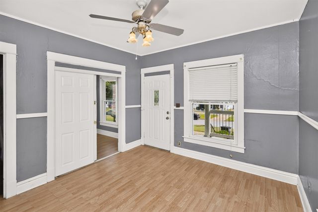206 E 16th Street, Des Moines, IA 50316