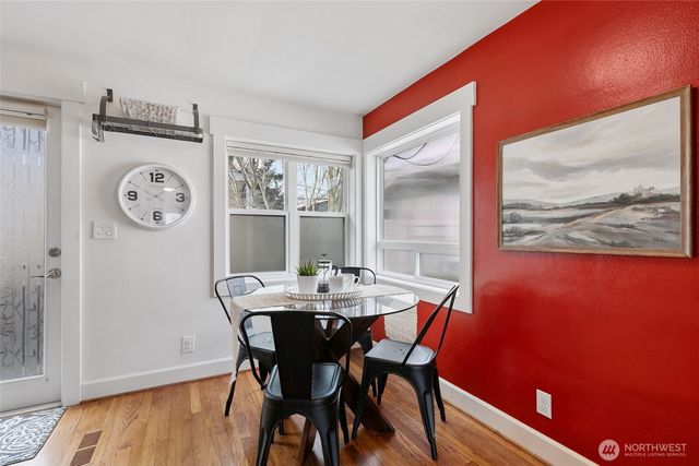 6325 42nd Avenue SW, Seattle, WA 98136