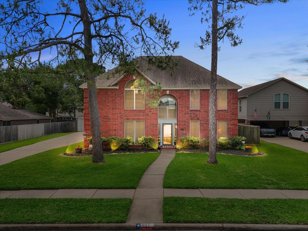 407 Windsor Drive, Friendswood, TX 77546