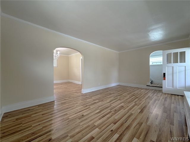 2486 Pierce Avenue, Niagara Falls, NY 14301