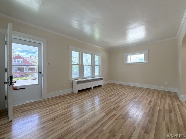 2486 Pierce Avenue, Niagara Falls, NY 14301