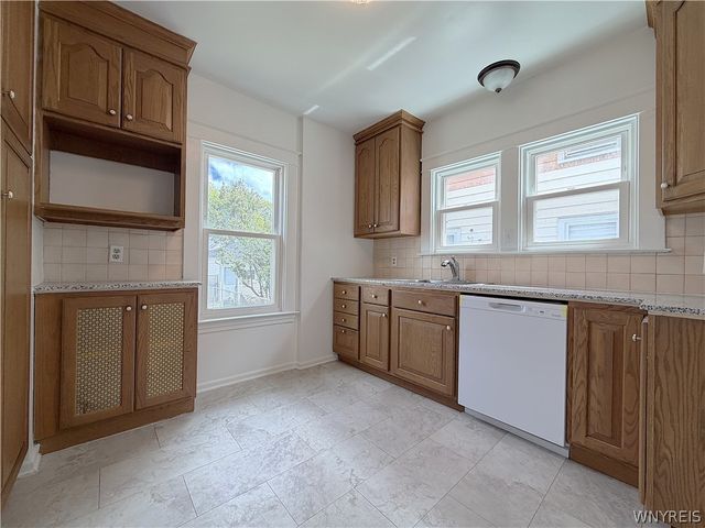 2486 Pierce Avenue, Niagara Falls, NY 14301