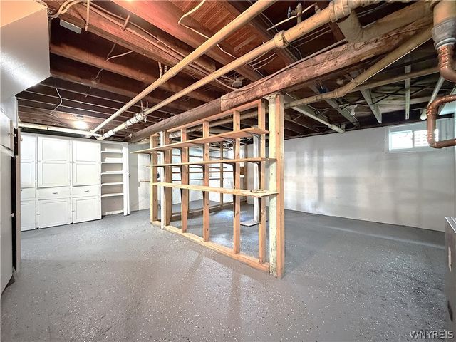2486 Pierce Avenue, Niagara Falls, NY 14301