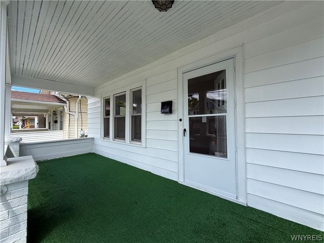 2486 Pierce Avenue, Niagara Falls, NY 14301