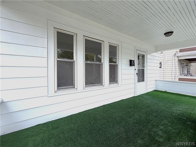 2486 Pierce Avenue, Niagara Falls, NY 14301