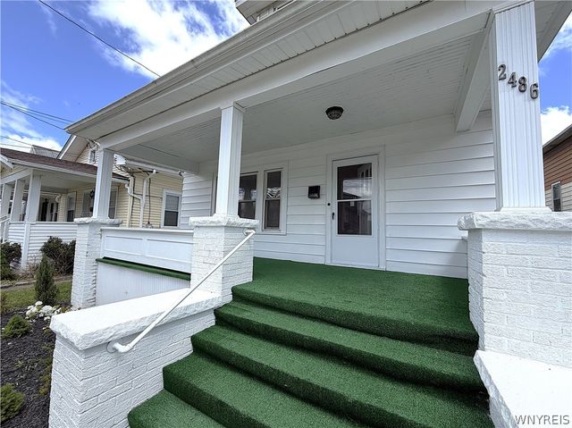 2486 Pierce Avenue, Niagara Falls, NY 14301