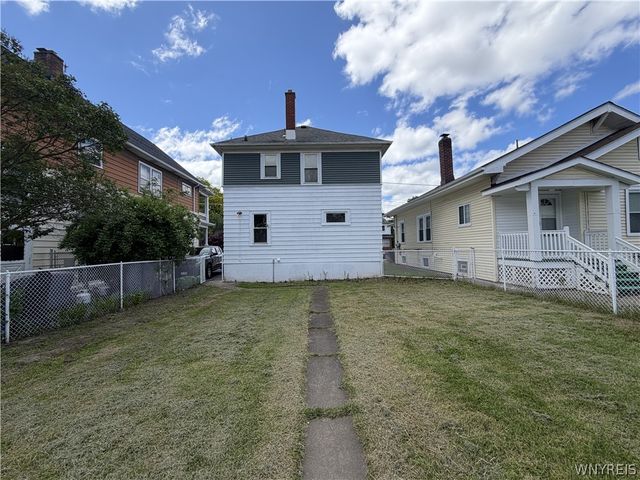 2486 Pierce Avenue, Niagara Falls, NY 14301