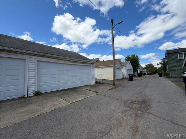 2486 Pierce Avenue, Niagara Falls, NY 14301