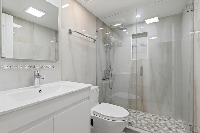 250 174th St 2004, Sunny Isles Beach, FL 33160
