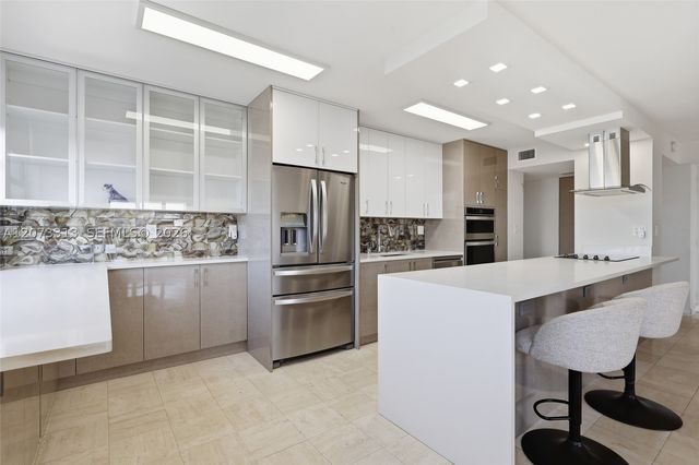 250 174th St 2004, Sunny Isles Beach, FL 33160