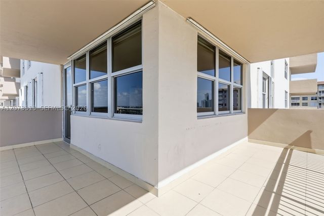250 174th St 2004, Sunny Isles Beach, FL 33160