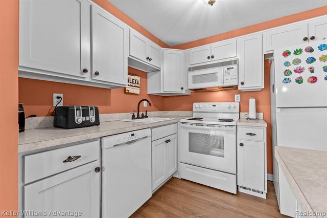 42930 Richards Court, Northville, MI 48167