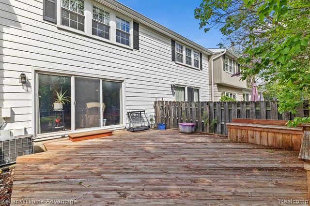 42930 Richards Court, Northville, MI 48167