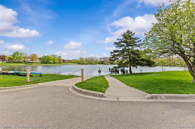 42930 Richards Court, Northville, MI 48167