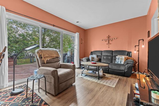 42930 Richards Court, Northville, MI 48167