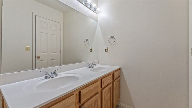 4601 SW Limestone Avenue, Bentonville, AR 72712