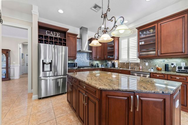 10376 Trianon Place, Wellington, FL 33449