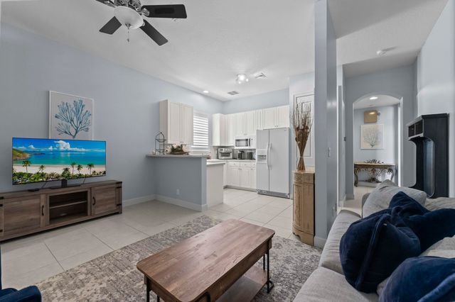 10376 Trianon Place, Wellington, FL 33449