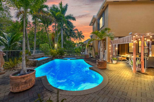 10376 Trianon Place, Wellington, FL 33449