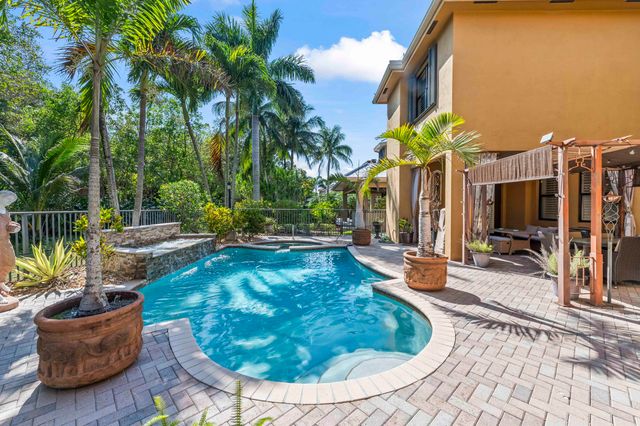 10376 Trianon Place, Wellington, FL 33449