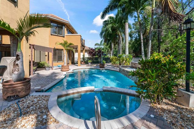 10376 Trianon Place, Wellington, FL 33449