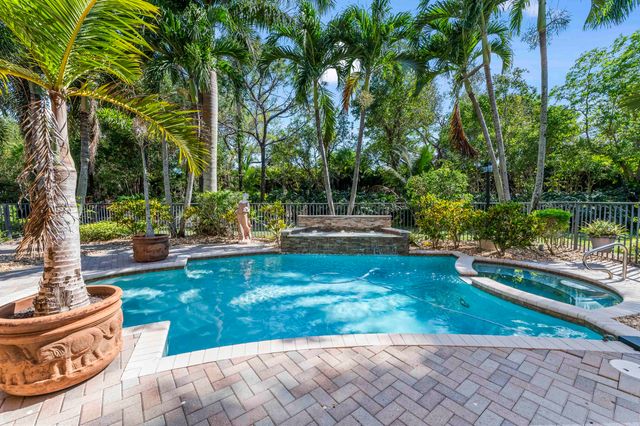 10376 Trianon Place, Wellington, FL 33449