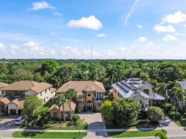 10376 Trianon Place, Wellington, FL 33449