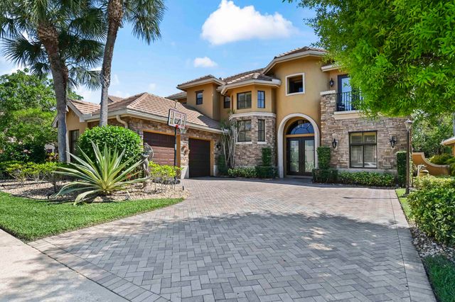 10376 Trianon Place, Wellington, FL 33449