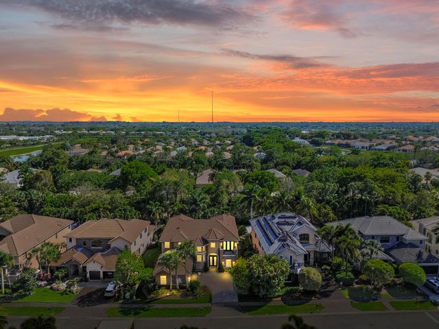 10376 Trianon Place, Wellington, FL 33449