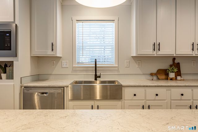 67 Middle Road, Enfield, CT 06082