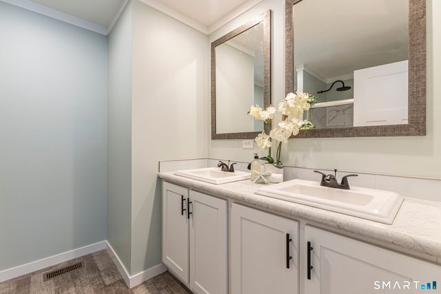 67 Middle Road, Enfield, CT 06082