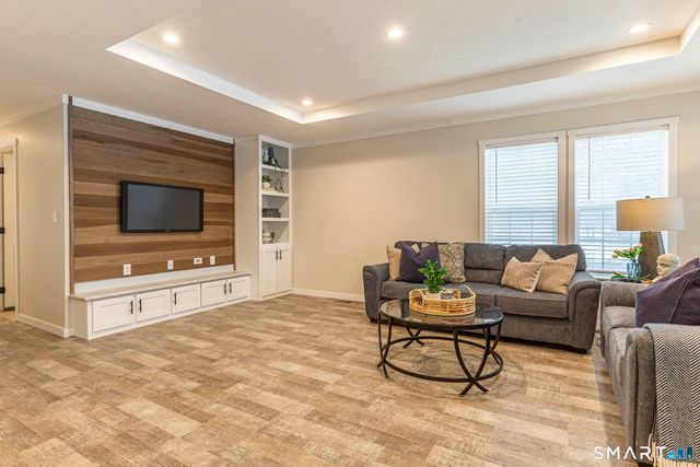 67 Middle Road, Enfield, CT 06082