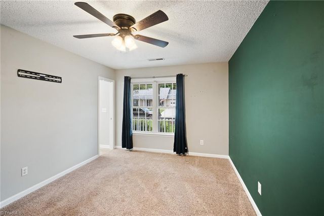 1625 N Ammons Drive, Clemmons, NC 27012