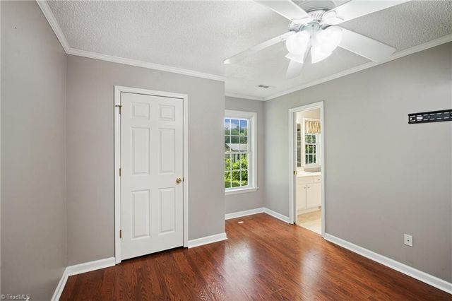 1625 N Ammons Drive, Clemmons, NC 27012
