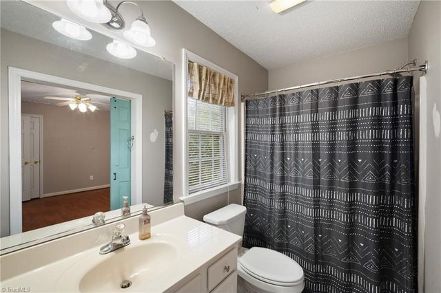 1625 N Ammons Drive, Clemmons, NC 27012