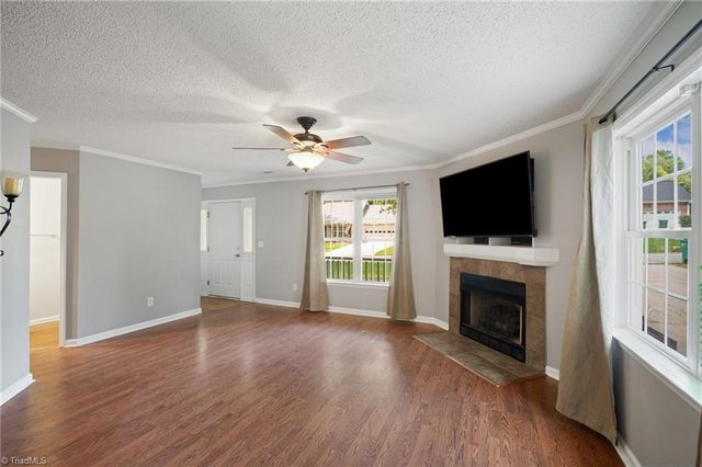 1625 N Ammons Drive, Clemmons, NC 27012