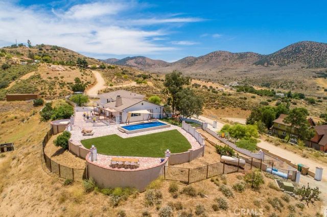 9175 Yucca Hills, Agua Dulce, CA 91390